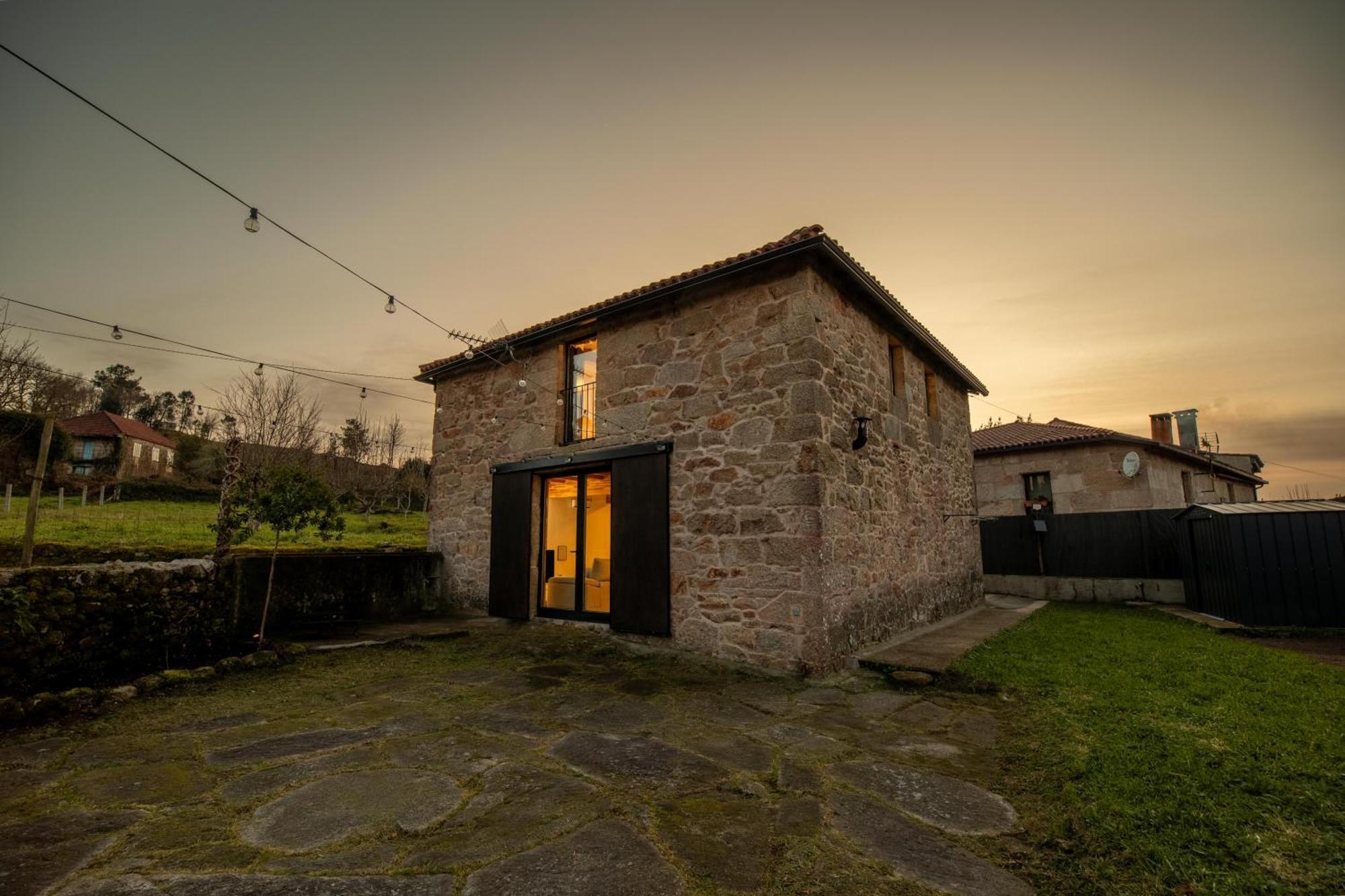 Casa De Piedra En Naturaleza Ideal Para Relajarse, Aventura O Trabajar Pontevedra Exterior foto